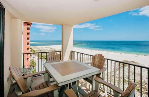 Stunnning Views from Balcony of Perdido Pass! Watch the Boats Cruise By!