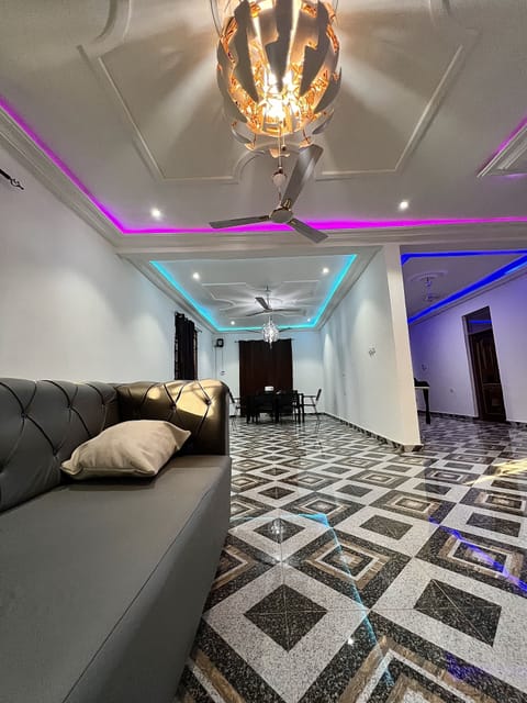 Comfort House | Living area