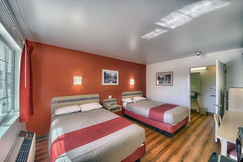 Laptop workspace, free WiFi, bed sheets