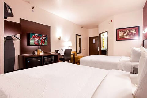 Deluxe Two Queen, Non Smoking | Desk, iron/ironing board, rollaway beds, free WiFi