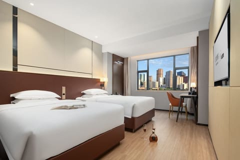 Basic Double Room | In-room safe, blackout drapes, soundproofing, iron/ironing board