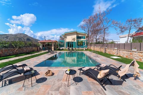 private pool