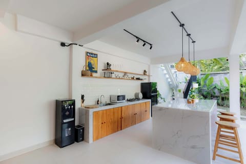 Executive Villa, 3 Bedrooms, Kitchen, Pool View | Private kitchen | Coffee/tea maker, electric kettle