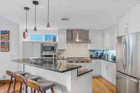 Light, bright and splashed with color! 