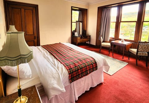 Superior Double or Twin Room | Individually decorated, individually furnished, laptop workspace