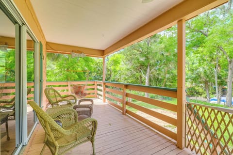 Inglis Vacation Rental | 2BR | 1BA | 1,000 Sq Ft | Stairs Required