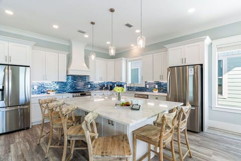Kitchen island with seating for six