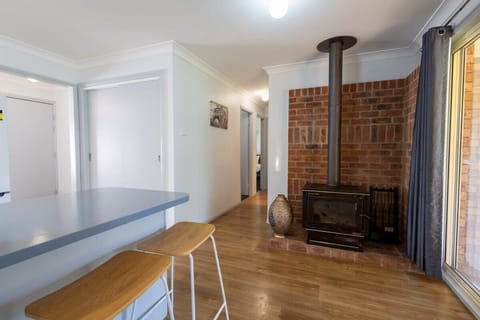Breakfast Bar + Fireplace