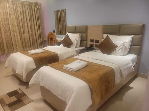 Deluxe Twin Room | Free WiFi