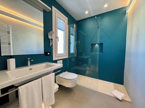 Comfort Room | Bathroom