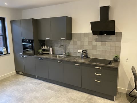 Shared fridge, microwave