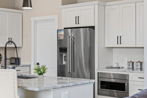 Ample counter space.