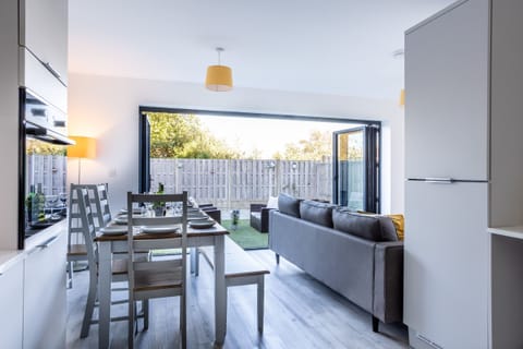 Gwel Y Mynydd - Sliding Doors