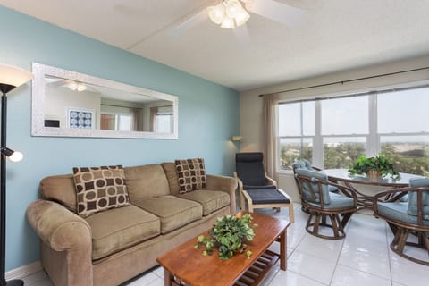 Our unpretentious paradise will save you money! Book a bargain, and we'll get you on the beach in no time! Our close-to-the-beach Gulfview II South Padre condos have amazing amenities and are a short walk to the beach.