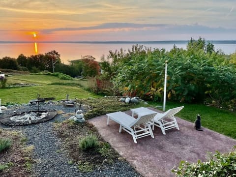 Stunning sunrise & sunset views