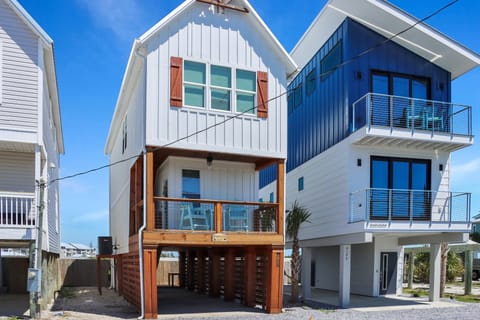 Bucket List Main Floor Deck