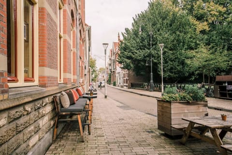 Every glance out the window feels like a peaceful retreat.