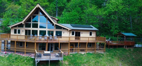 Welcome to Sky Island Chalet. Only 1 hour from DC area. 5 Bedrooms 4 Bathroom.