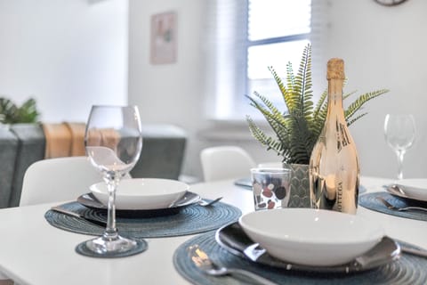 Apartment | In-room dining