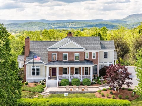 Hill Top Manor House
