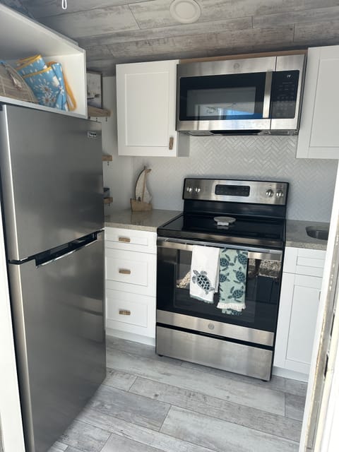 Outside Shed - Full Kitchen