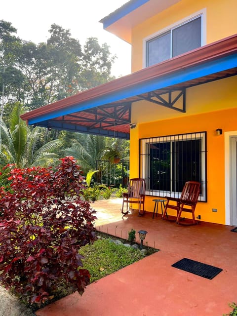1 Facade