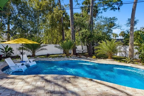 The new pool is heated! It`ll be roughly 85 degrees for your stay