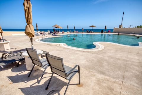 Second pool with fire pits