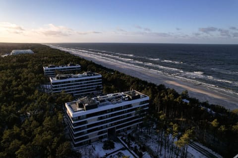 complex`s buildings