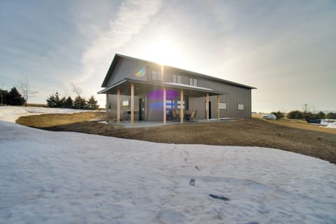 House (4 Bedrooms) | Front of property