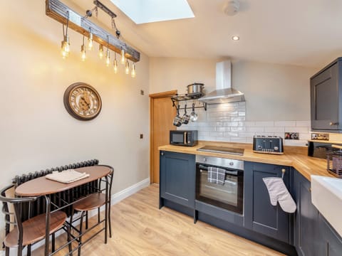 Kitchen/diner | Captain’s Quarters, Teesside