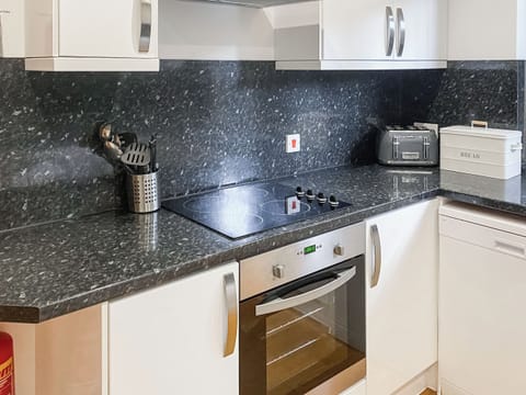 Kitchen | Trebellan, Porthtowan