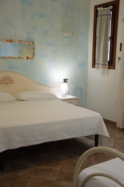 Standard Room | Premium bedding, in-room safe, blackout drapes, soundproofing