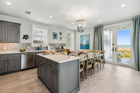 Spacious kitchen and dining area