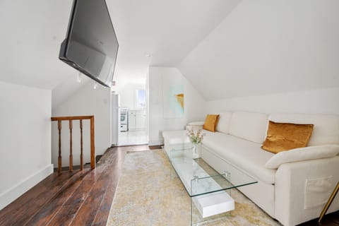 Luxury Apartment | Living area