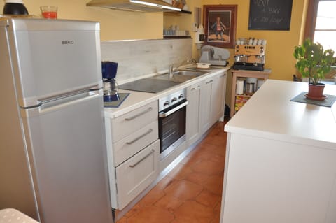 Daily buffet breakfast (EUR 7 per person)