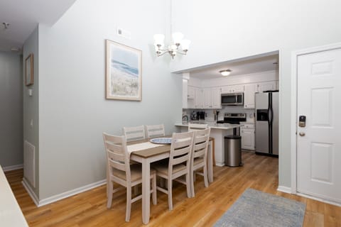 Dining area off the kitchen