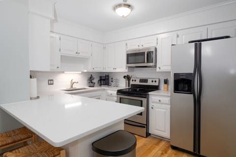 Clean and beautifully renovated kitchen
