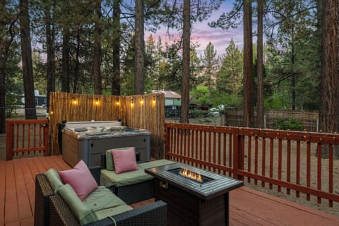 Fire Pit and Private hot tub - Relax and enjoy your private Gas Fire Pit and private hot tub.
