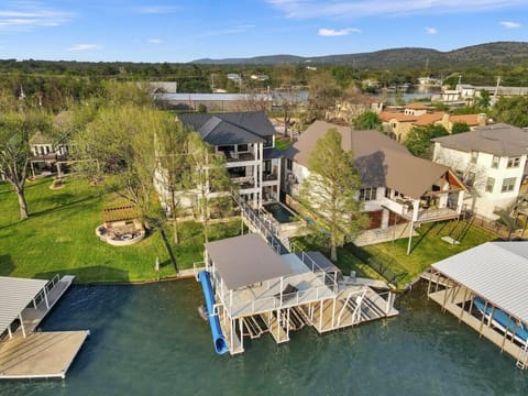 Lake LBJ Waterfront Location