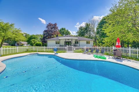 Cresco Vacation Rental | 4BR | 2.5BA | 3,000 Sq Ft | Steps to Enter