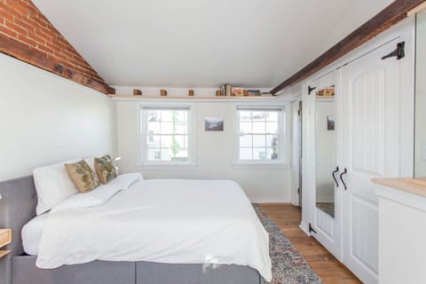 Cozy Loft Bedroom with Rustic Charm