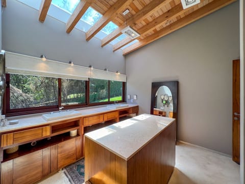 Family House | Bathroom