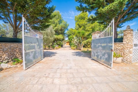 Standard Villa, 2 Bedrooms, 2 Bathrooms (Masseria Le Palmentelle Pool And) | Property grounds