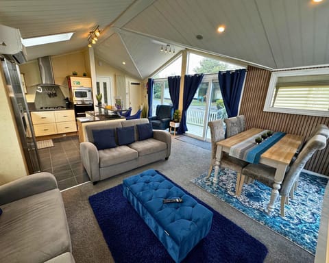 House | Living area | TV, fireplace