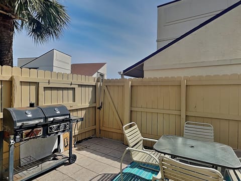 Backyard Patio with Grill