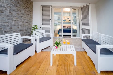 House, Smoking | 2 bedrooms