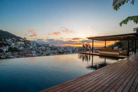 Oasis is a river-front residential located in the heart of Puerto Vallarta’s old town