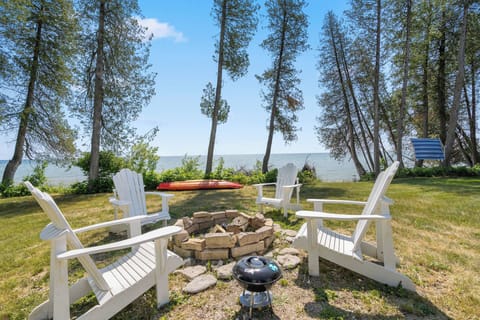 Welcome to Tranquility Bay Getaway on Lake Michigan!