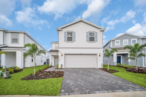 1721Kona_WindsorIsland_01